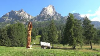 L’arte abbraccia la natura a Selva di Cadore