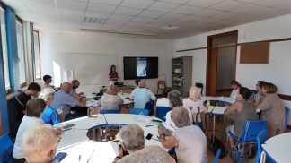 Nonni sempre più digitali grazie ai corsi di informatica degli studenti delle Scuole in Rete