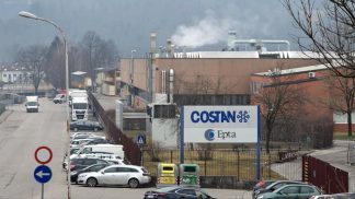 Licenziata per essere tornata dopo il termine delle ferie collettive: il caso alla Epta Costan