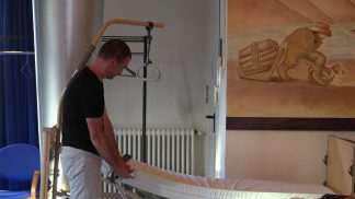 Più tecnologia in casa per aiutare gli anziani ad affrontare la demenza