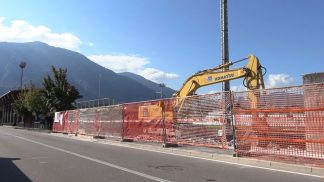 Zugni Tauro, giù i vecchi spogliatoi per fare spazio all’atletica